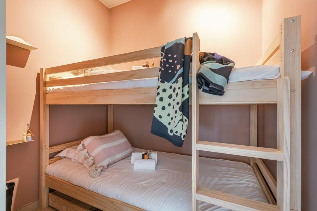 Stunning With Terrace And Parking Appartement *