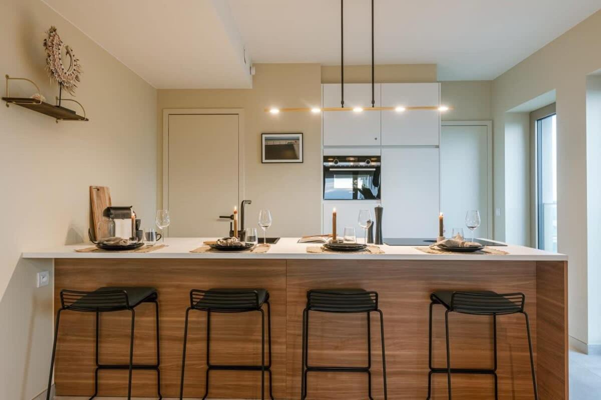 Stunning With Terrace And Parking Appartement *