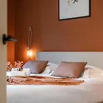 Stunning Apartment With Terrace And Parking