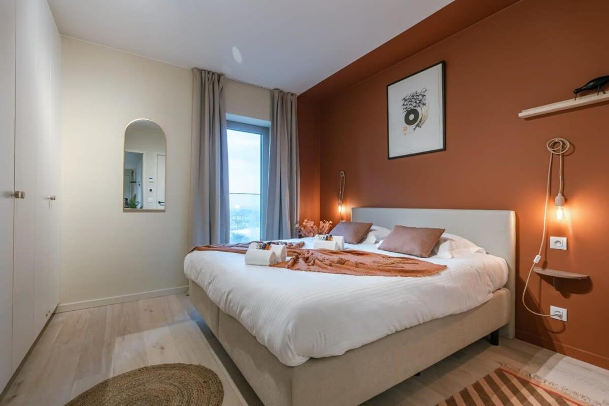 Stunning With Terrace And Parking * Ostend